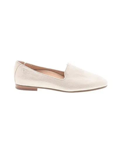 Pre-owned Vionic Flats In Ivory
