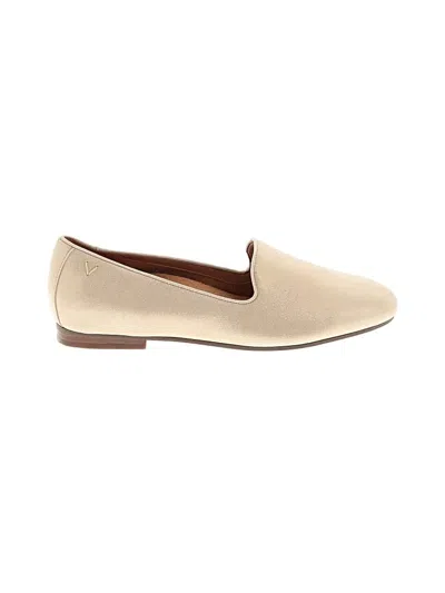 Pre-owned Vionic Flats In Ivory