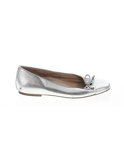 Pre-owned Vionic Flats In Silver
