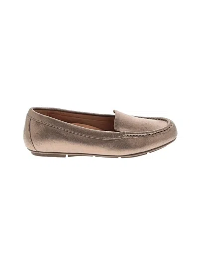 Pre-owned Vionic Flats In Tan