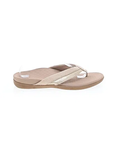 Pre-owned Vionic Flip Flops In Tan