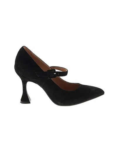 Pre-owned Vionic Heels In Black