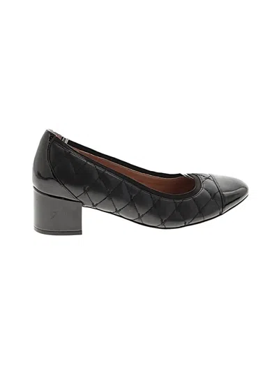 Pre-owned Vionic Heels In Black