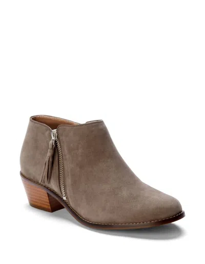 Vionic Joy Serena Ankle Boot In Greige In Grey