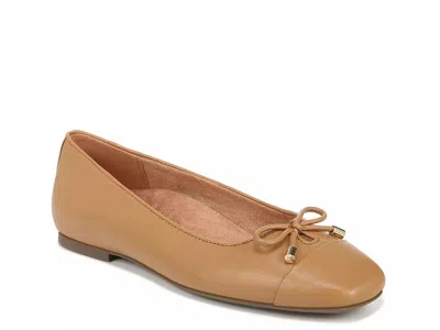 Vionic Klara Flat In Brown