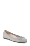 Vionic Klara Knit Ballet Flat In Light Grey/ Silver