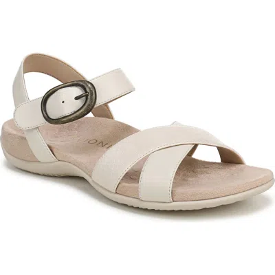 Vionic Ramsey Sandal In White