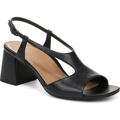 Vionic Raquel Block Heel Sandal In Black