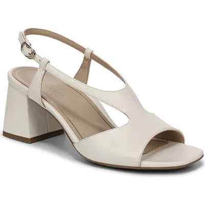 Vionic Raquel Block Heel Sandal In Neutral