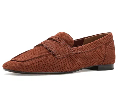 Vionic Sadie Loafer In Brown