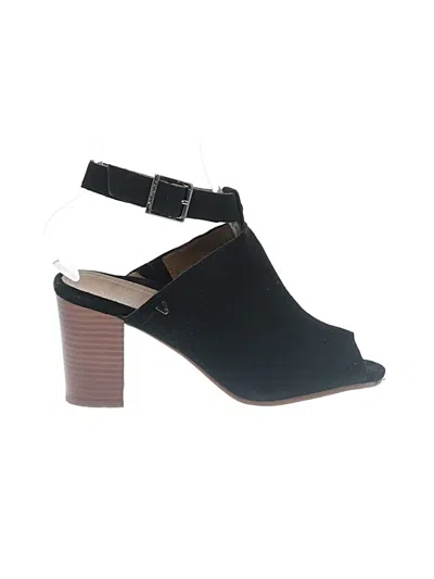 Pre-owned Vionic Sandals In Black
