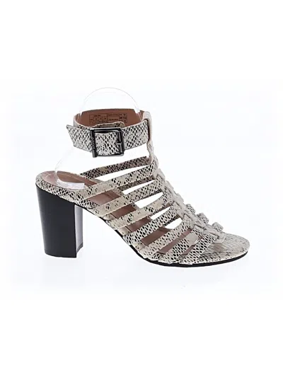 Pre-owned Vionic Sandals In Silver