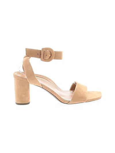 Pre-owned Vionic Sandals In Tan