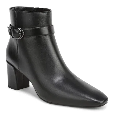 Vionic Saskia Ankle Boot In Black