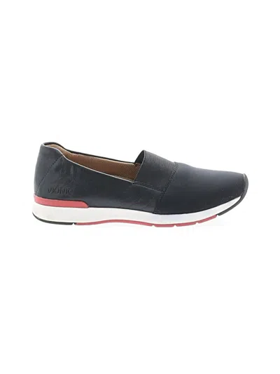Pre-owned Vionic Sneakers In Black