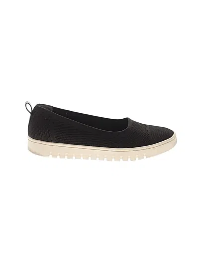 Pre-owned Vionic Sneakers In Black