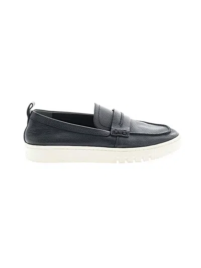 Pre-owned Vionic Sneakers In Black