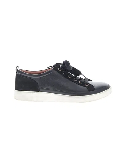 Pre-owned Vionic Sneakers In Black