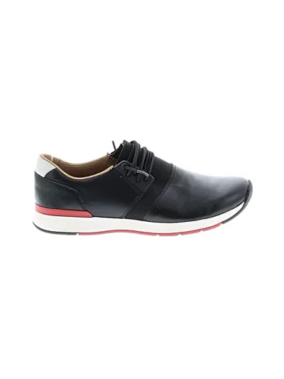 Pre-owned Vionic Sneakers In Black