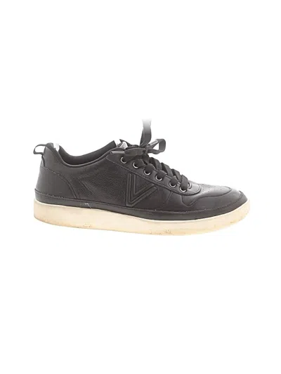 Pre-owned Vionic Sneakers In Black
