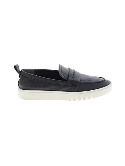 Pre-owned Vionic Sneakers In Black