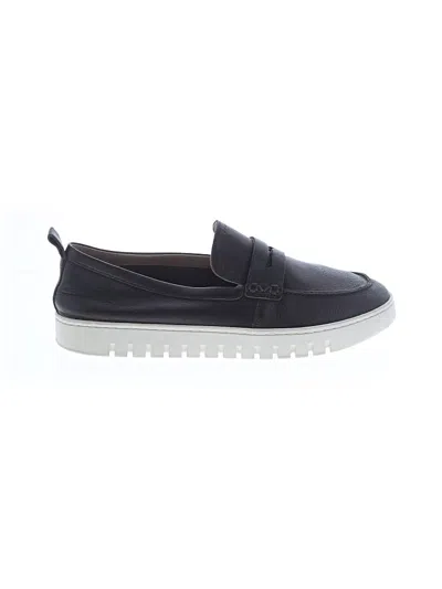 Pre-owned Vionic Sneakers In Brown