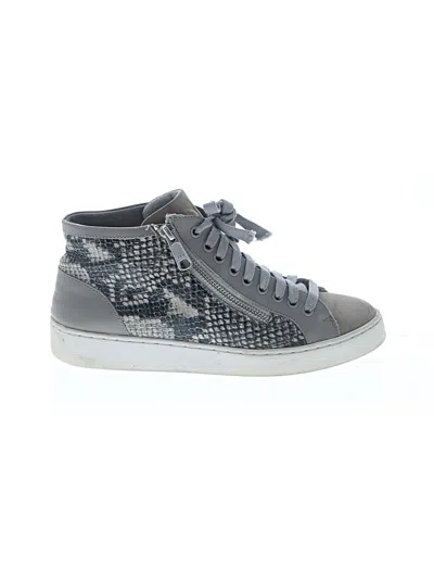 Pre-owned Vionic Sneakers In Gray