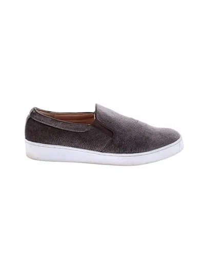 Pre-owned Vionic Sneakers In Gray