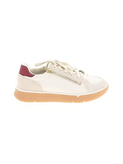 Pre-owned Vionic Sneakers In Ivory