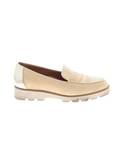 Pre-owned Vionic Sneakers In Tan