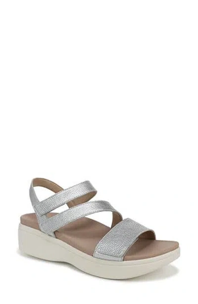 Vionic Sophia Strappy Platforn Wedge Sandal In Silver