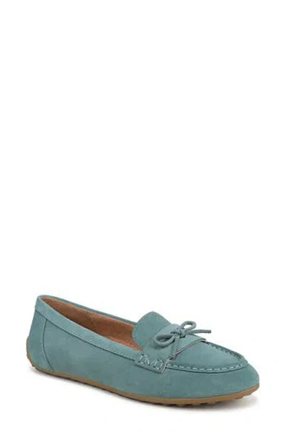 Vionic Taryn Driving Loafer In Blue