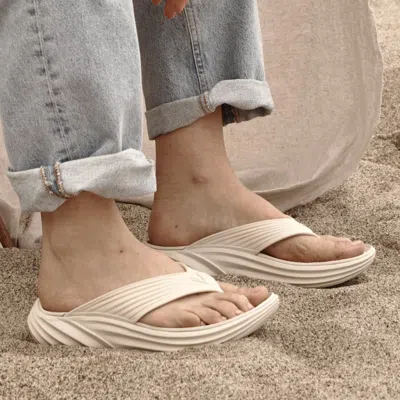 Vionic Tide Rx Recovery Sandal In White