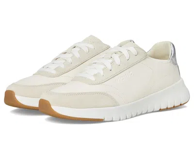 Vionic Uptown Sneakers