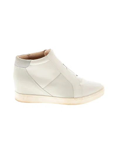 Pre-owned Vionic Wedges In Ivory