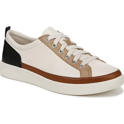 Vionic Winny Low Top Sneaker In Ivory/black