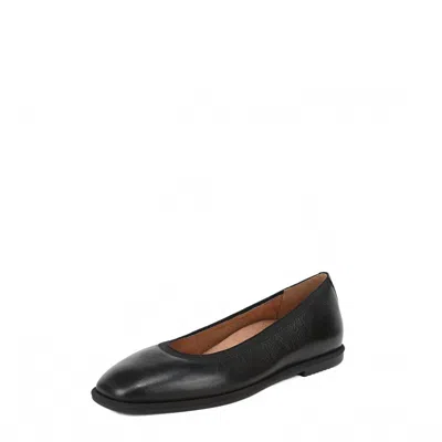 Vionic Orinda Square Toe Ballet Flat In Black