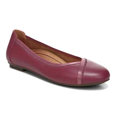 Vionic Women's Caroll Ballet Flat Shoes In Shiraz In Burgundy