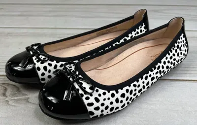 Vionic Women's Minna Spot Flat Shoes In White In Multi