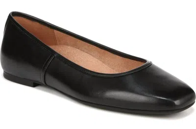 Vionic Orinda Square Toe Ballet Flat In Black