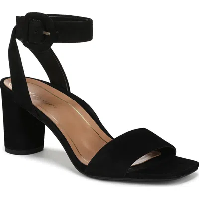 Vionic Zinfandel Sandal In Black