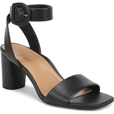 Vionic Zinfandel Sandal In Black