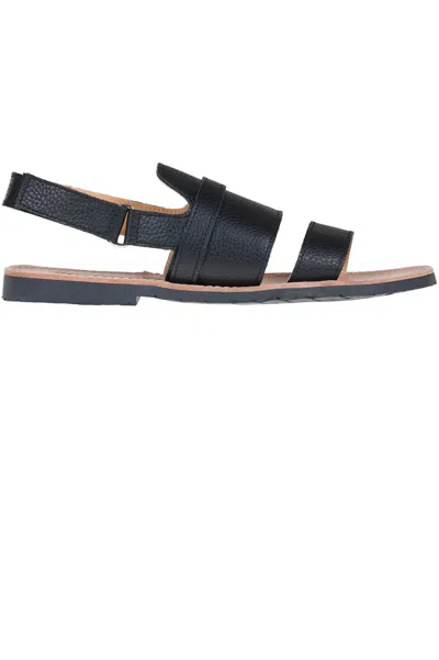 Virreina Grainy Leather Sandals In Black