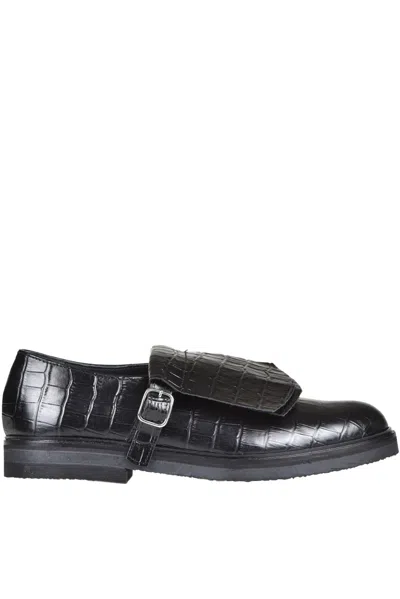 Virreina Wimona Tarvos Shoes In Black