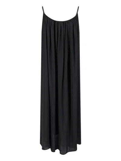 Vis-a-vis Curled Maxi Dress In Black  
