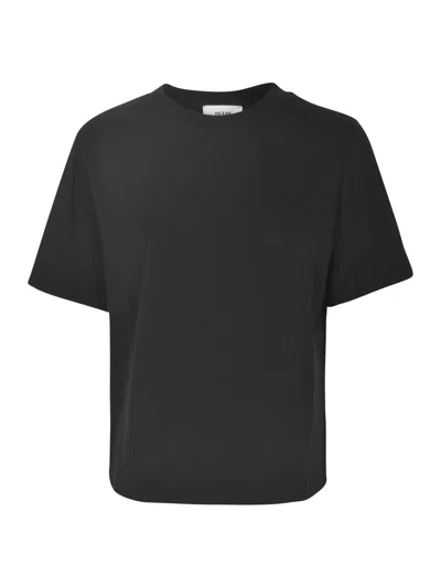 Vis-a-vis Round Neck T-shirt In Black