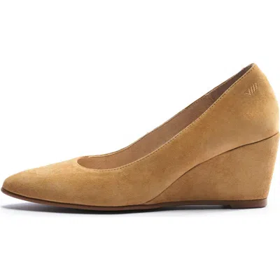Viscata Verona Suede Wedges In Camel
