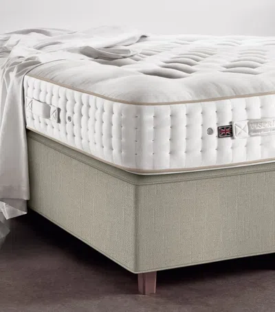 Vispring Soft Signatory Mattress In White