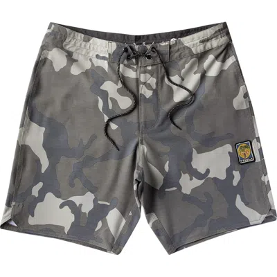 Vissla Men's Solid Sets Boardshort In Camo In Gray
