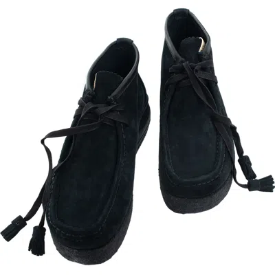Visvim Beuys Trekker-folk Moccasins In Black
